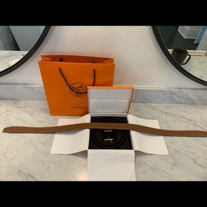 Like new Hermès Constance H buckle belt size 80 reversible